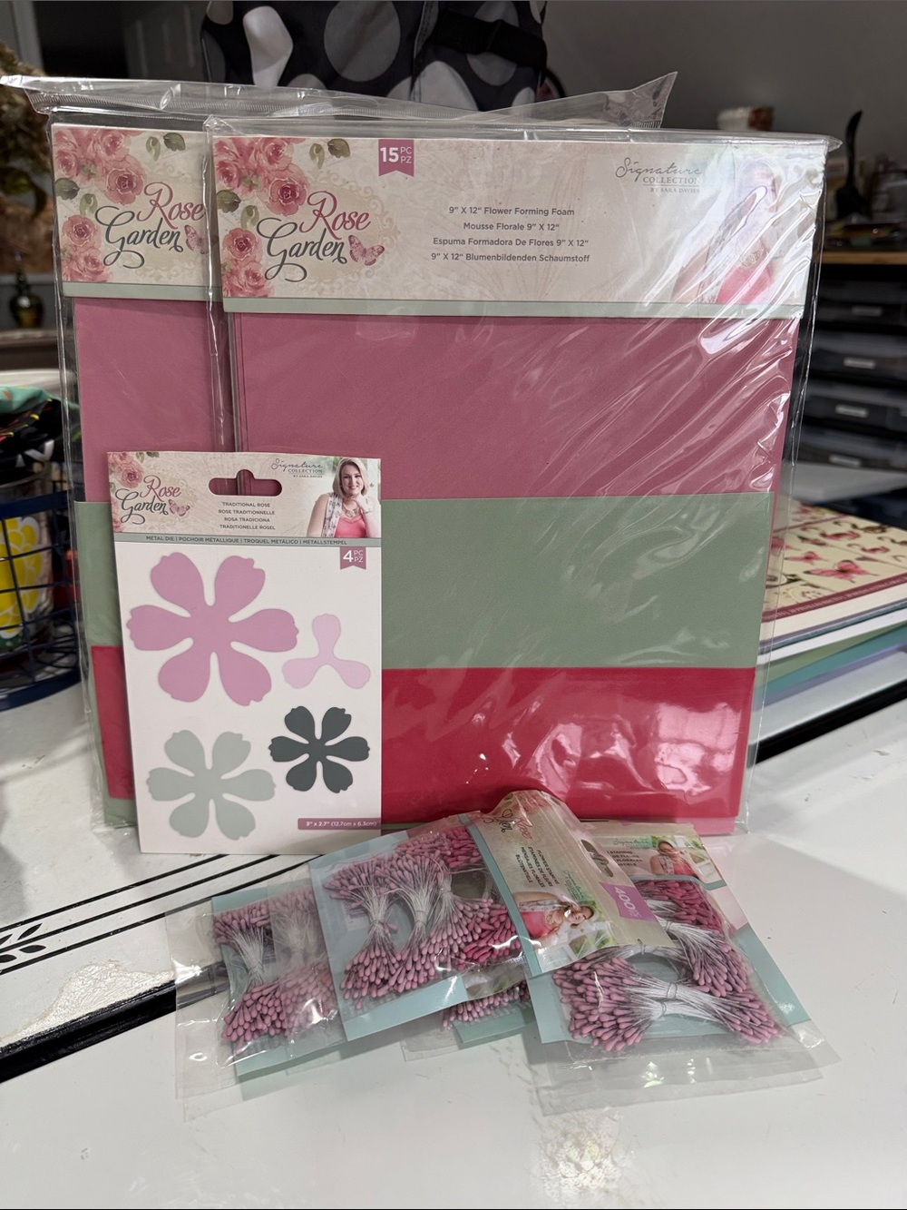 Crafters Companion Rose Garden Flower Forming Foam, Die Set & Flower Stamens